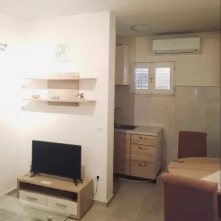 Veronika Apartamento Sukošan